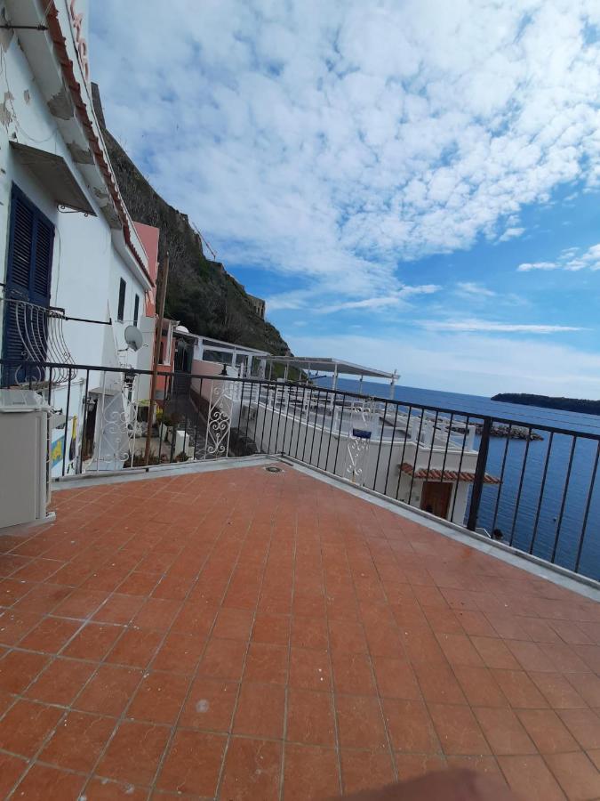 Residenza Mena Marina Corricella Apartamento Procida Exterior foto