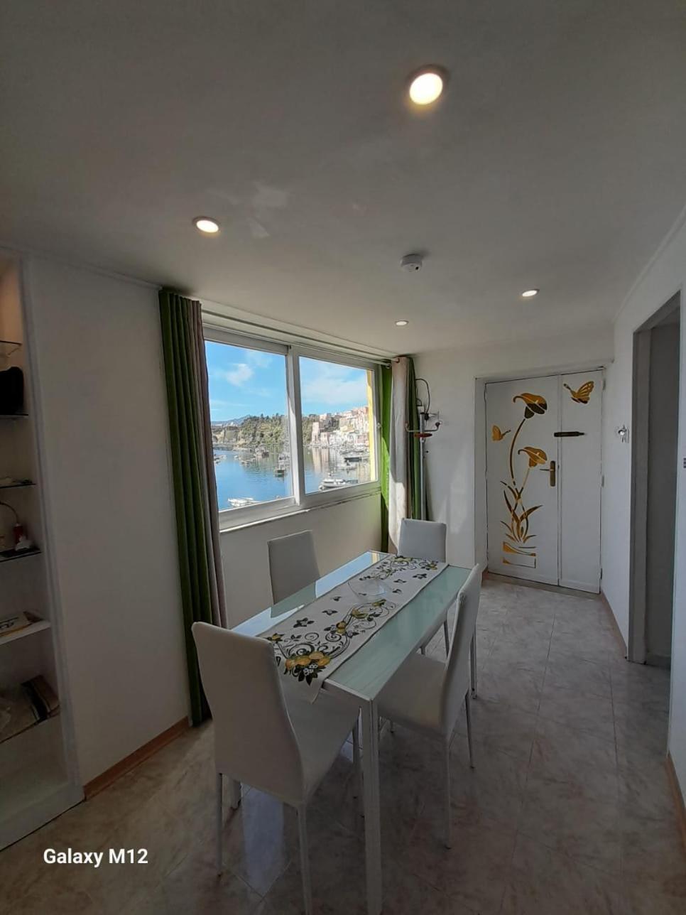 Residenza Mena Marina Corricella Apartamento Procida Exterior foto
